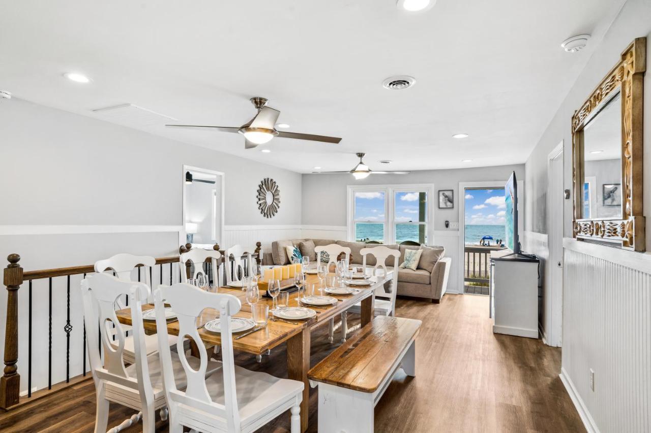 Ocean Daze - Sleeps 22, Direct Oceanfront, Renovated May 2022 Holden Beach Exterior foto